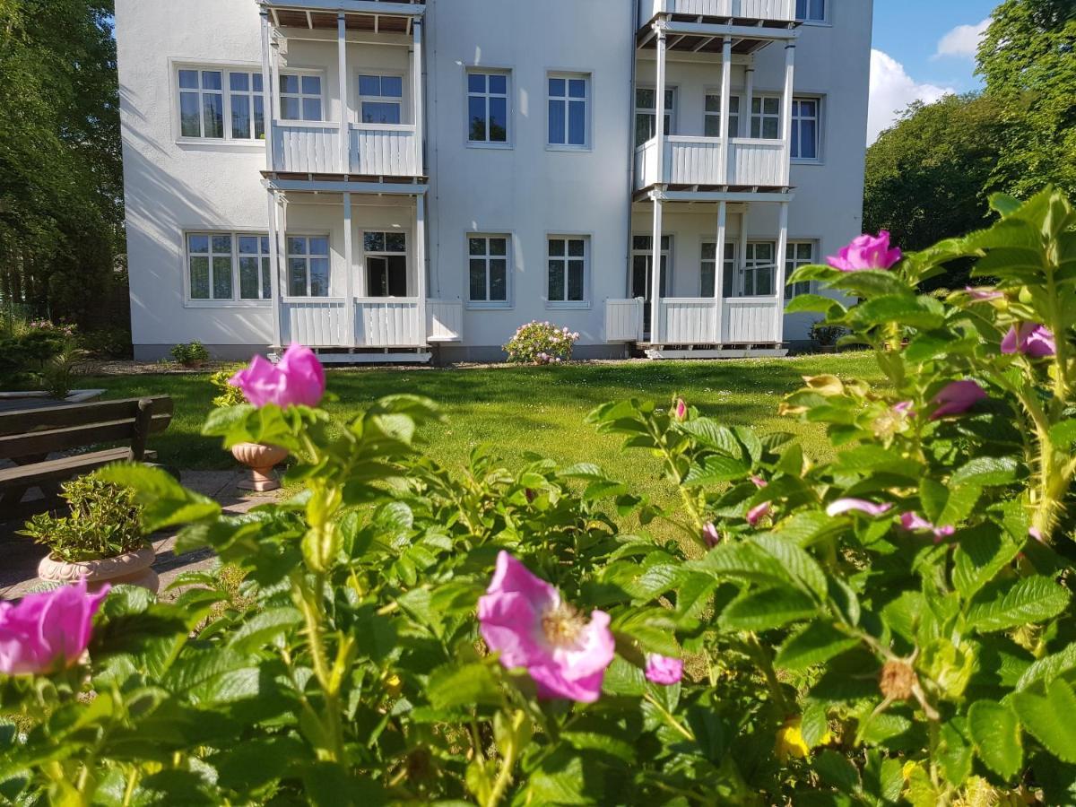 Residenz Seeblick, 10 Mit Balkon Und Ostseeblick *